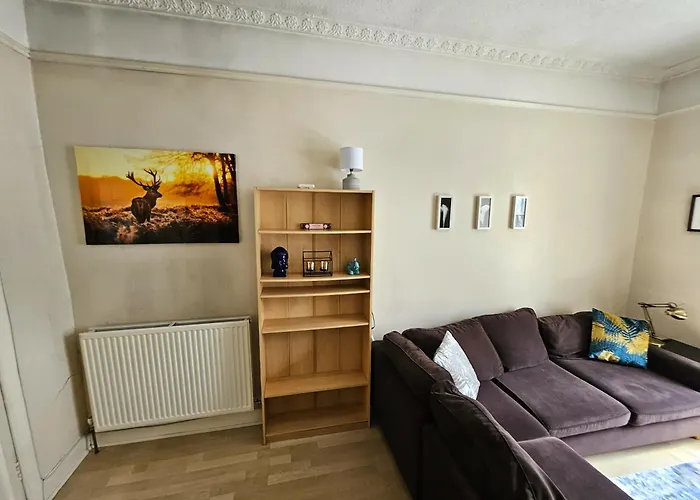 Charming 2bd Flat 10 Minutes To Castle Апартаменты *