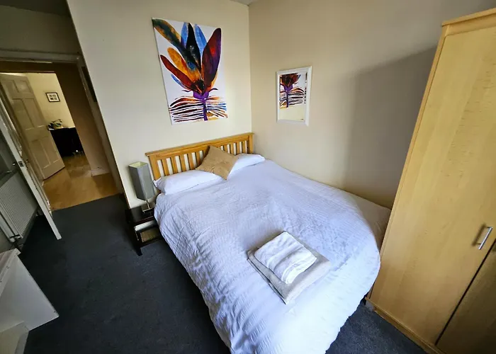 Charming 2bd Flat 10 Minutes To Castle *