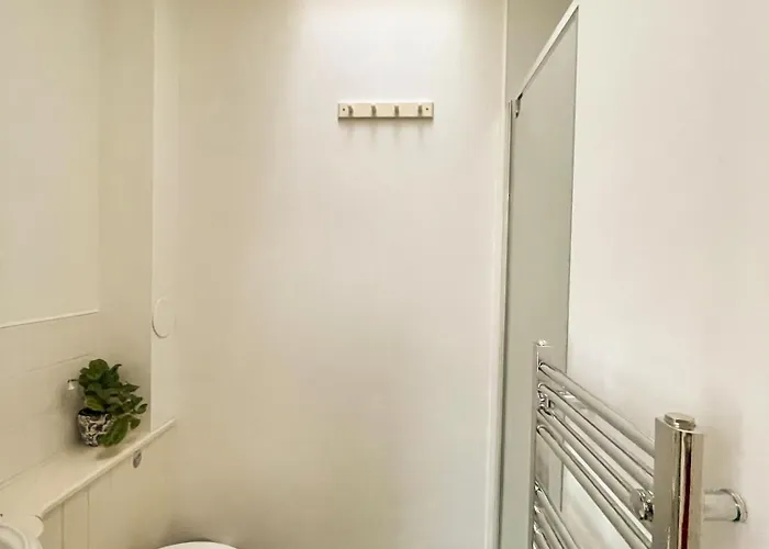 Little West End Apartmán *