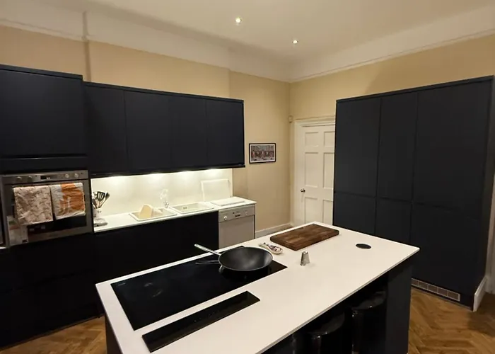 Entire In Centre Διαμέρισμα *