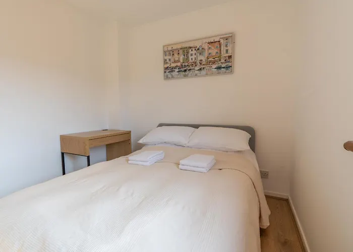 Callums Place In Near Portobello