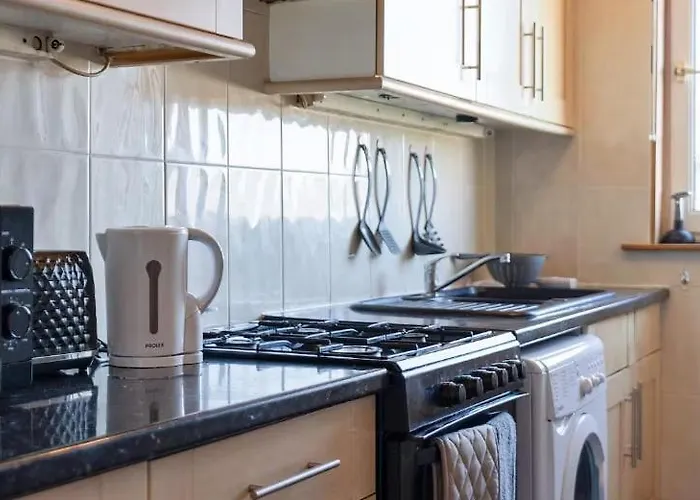 Free Parking - Sleeps 6 - - Good Location Edimburgo