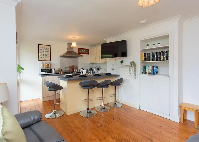 Apartment Free Parking - Centre - 3 Bedrooms - 5 Guests *