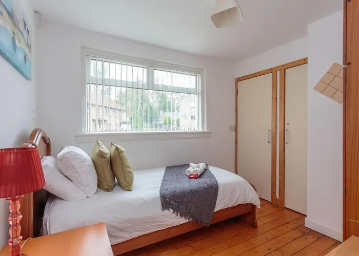 Free Parking - Centre - 3 Bedrooms - 5 Guests Apartament Edynburg