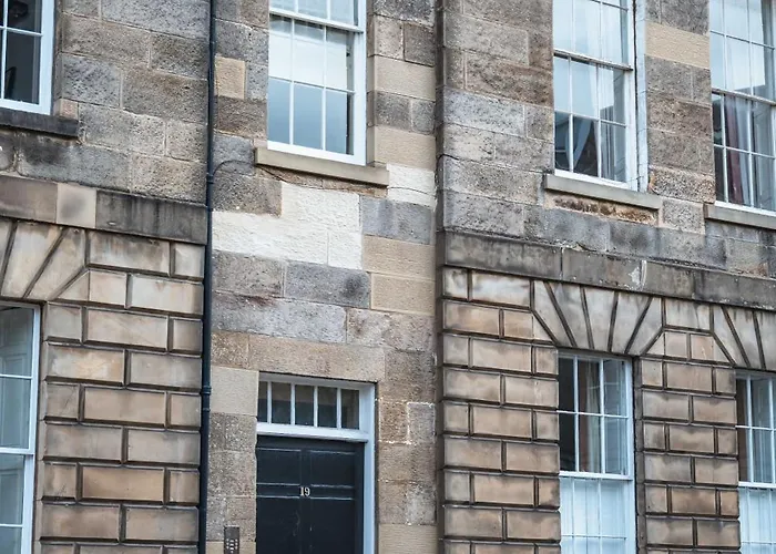 19-4 Union Street *