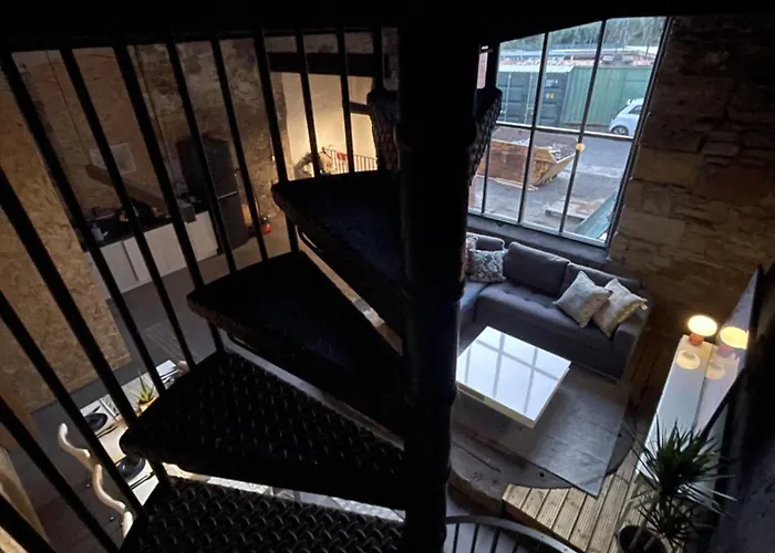 Hidden Wellhouse Apartment *