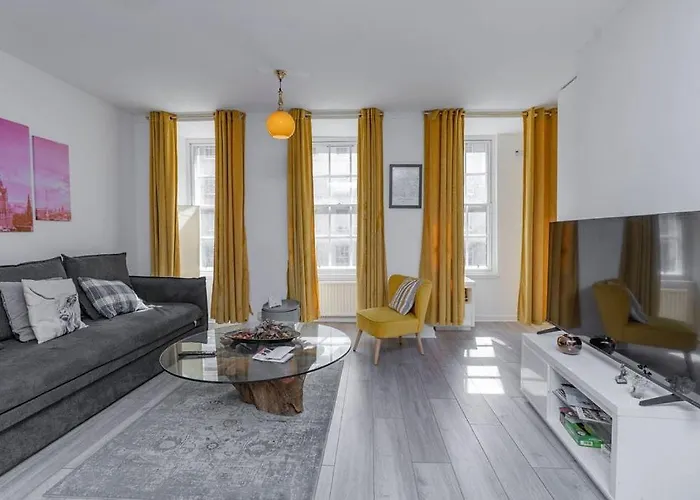 Appartamento Guestready - 1br Near The Royal Mile Edimburgo