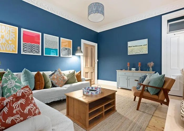 Homely 2 Bedroom - Pass The Keys * Εδιμβούργο