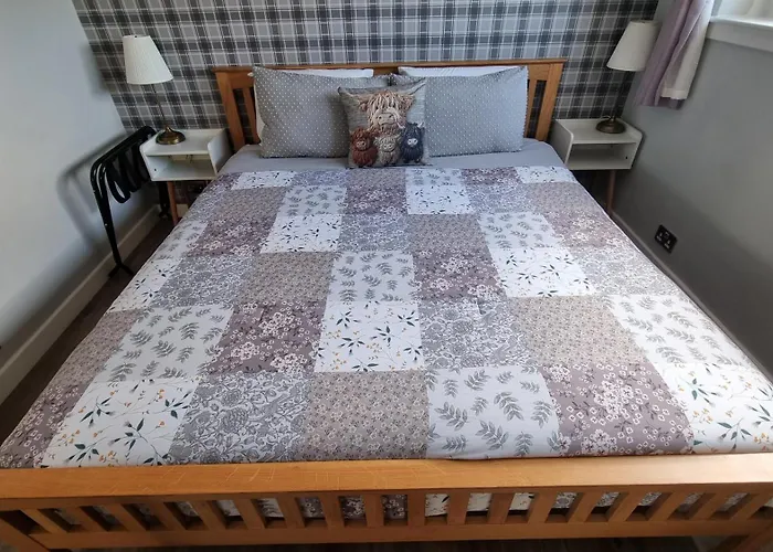 Innisfail Edi - Double With Private Bathroom *