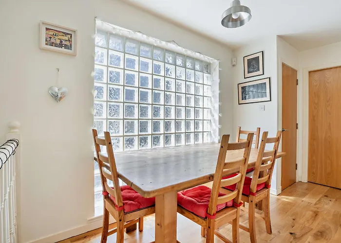 House Close To Old Town דירה אדינבורו