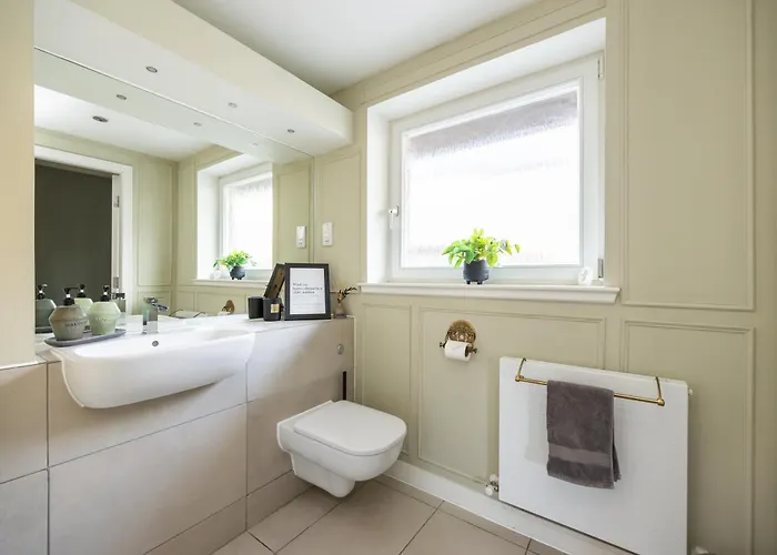 Nyaraló Gorgeous 3 Bed House Free Parking & Garden Edinburgh