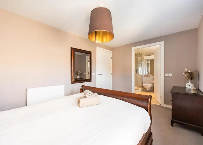 Gorgeous 3 Bed House Free Parking & Garden Nyaraló Edinburgh