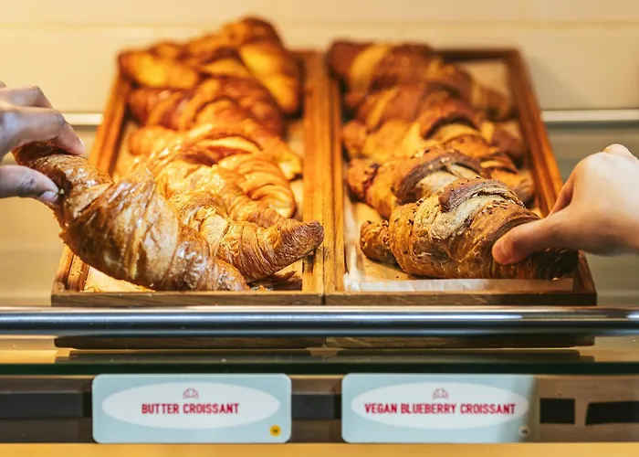 Hotel Point A Haymarket 3*