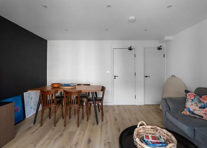 Holyrood * אדינבורו