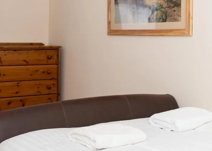 Brilliantly Located 2bd Flat Heart Of Edinburgh! Edinburgh