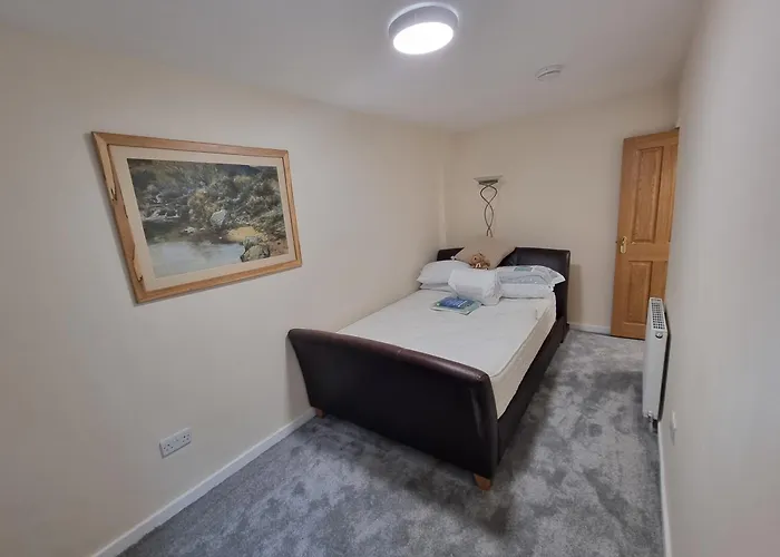 Brilliantly Located 2bd Flat Heart Of Edinburgh!
