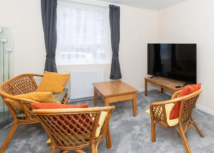 Brilliantly Located 2bd Flat Heart Of Edinburgh! * Edinburgh