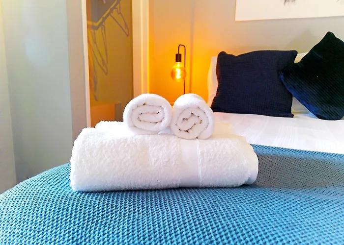 Bright & Spacious Flat By Murrayfield Stadium דירה