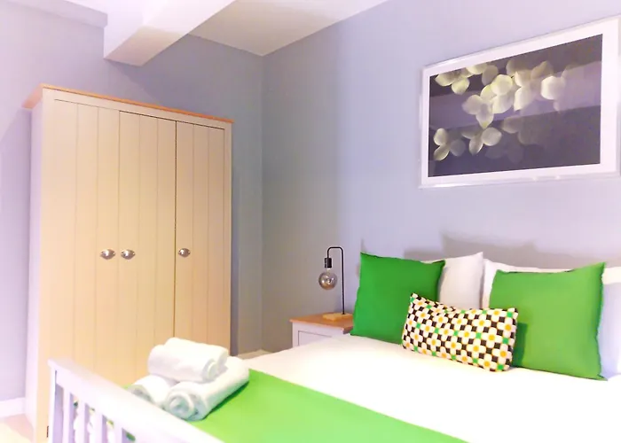 דירה Bright & Spacious Flat By Murrayfield Stadium