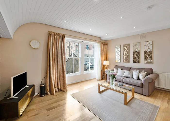 Rose Street Flat Edynburg