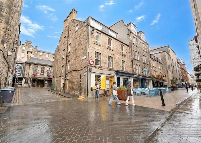 Rose Street Flat