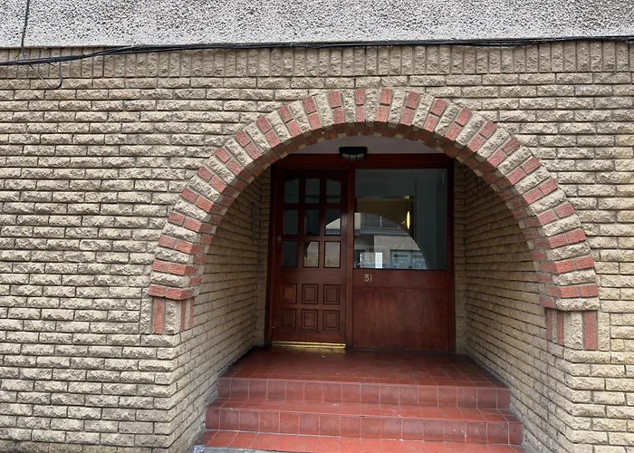 Cozy Flat Near Castle And With Free Private Parking Διαμέρισμα *