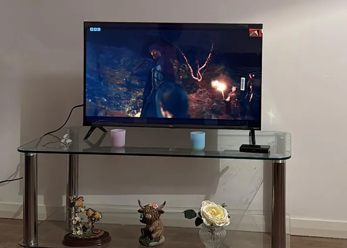 Flat Near To Centre Attractions - Free Parking