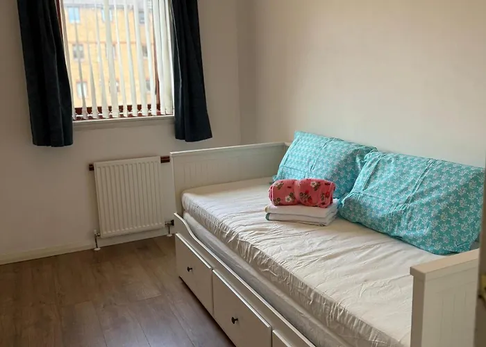 Flat Near To Centre Attractions - Free Parking إدنبرة