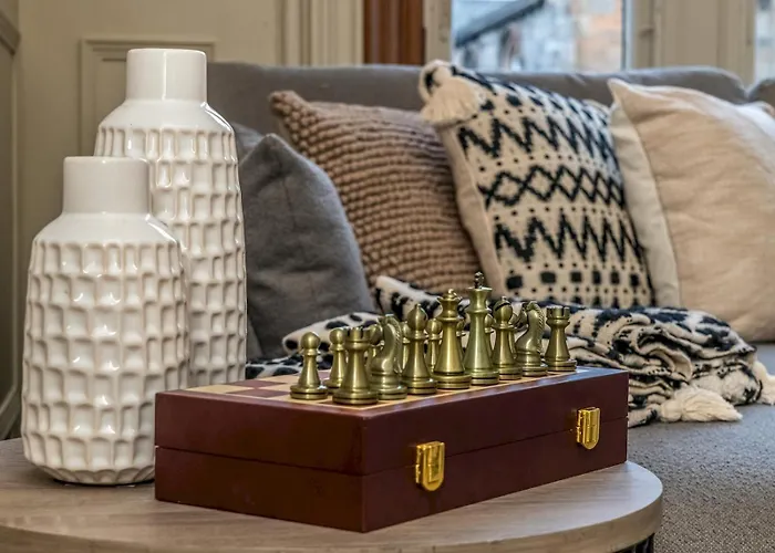 Pass The Keys Beautiful Modern Historical Flat Close To Castle