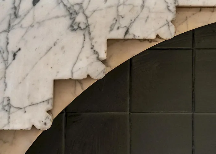 Pass The Keys Beautiful Modern Historical Flat Close To Castle Apartment *