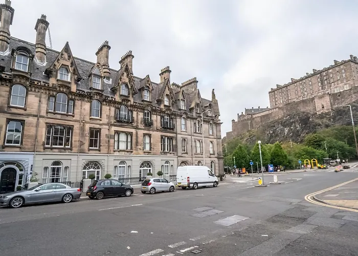 Pass The Keys Beautiful Modern Historical Flat Close To Castle Apartment