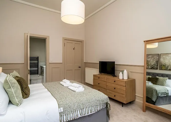 Lägenhet Pass The Keys Beautiful Modern Historical Flat Close To Castle *