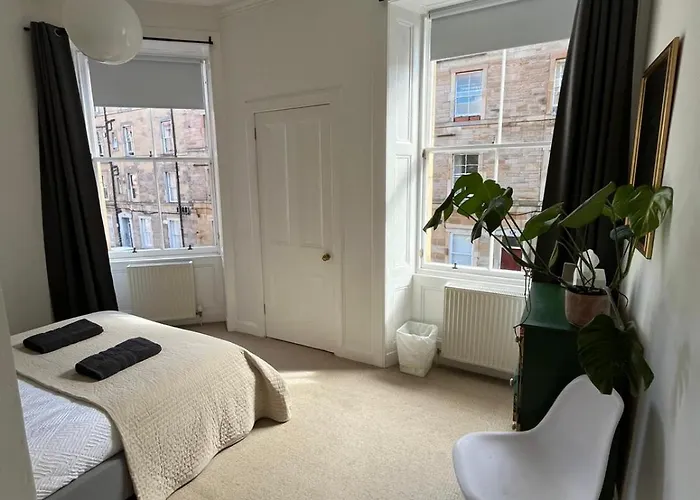 Bright 2 Bedroom Near The Meadows Apartmán *