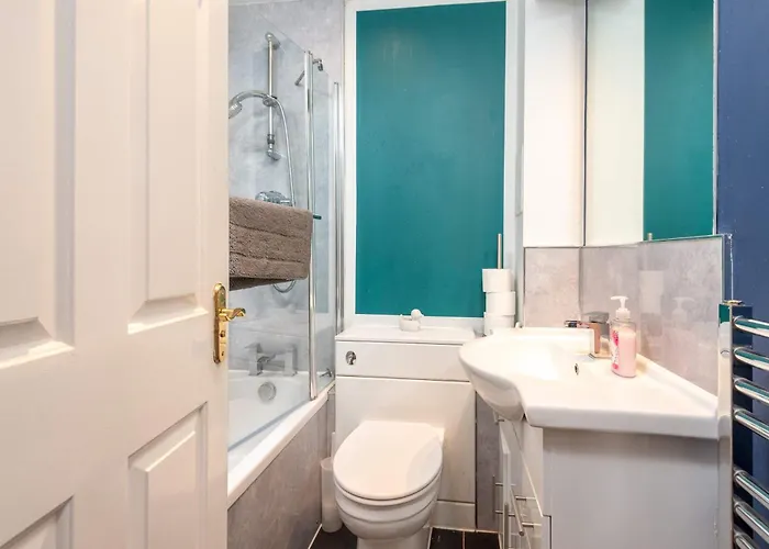 2bed Flat In Leith-free Parking- By Homes Εδιμβούργο