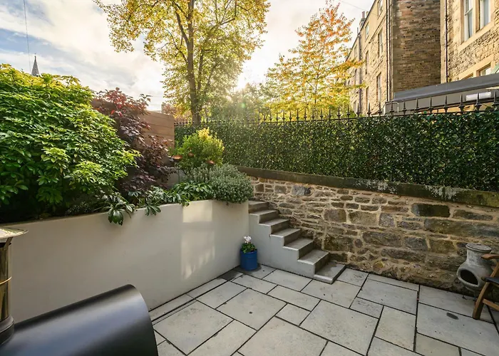 Elegant Flat With Garden In West End Apartament Edynburg