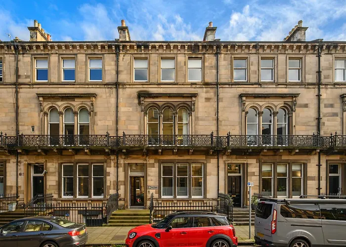 Elegant Flat With Garden In West End Apartmán Edinburgh