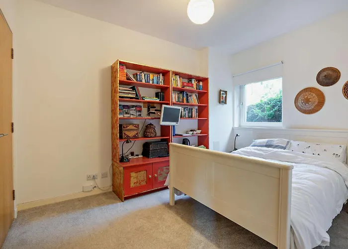 House Close To Old Town Εδιμβούργο