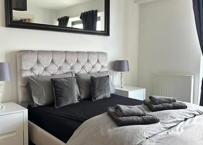 شقة Waterfront Spacious Flat إدنبرة