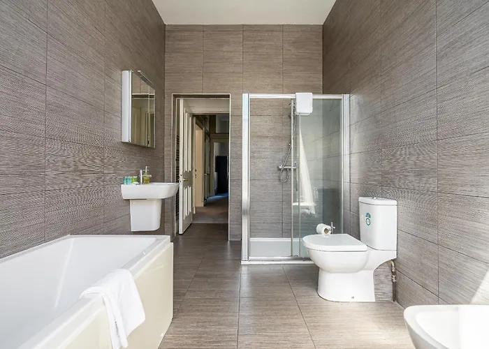 Historic Townhouse In Centre דירה