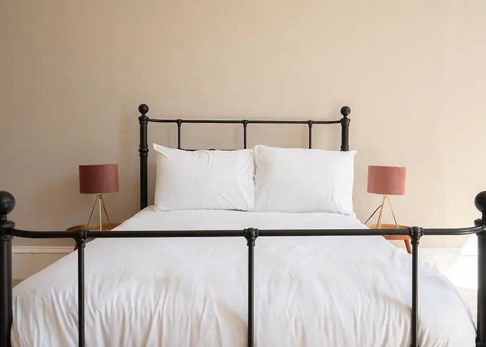 Historic Townhouse In Centre דירה *