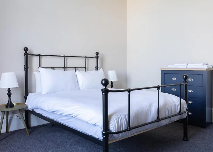 Historic Townhouse In Centre *