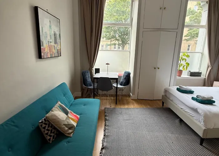 Charming Flat In Vibrant Leith *