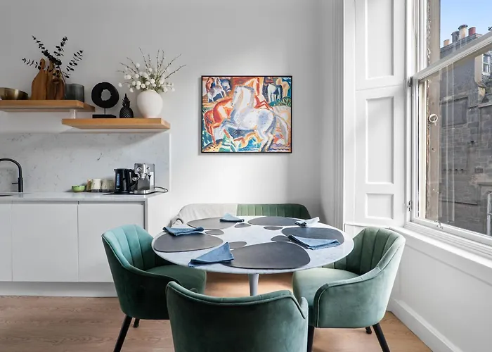 Edinburgh's Finest - Chic And Luxurious Shore *