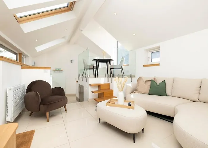 Argyl - The Foundry, A Bright One Bedroom House With Balcony بيت للعطل *