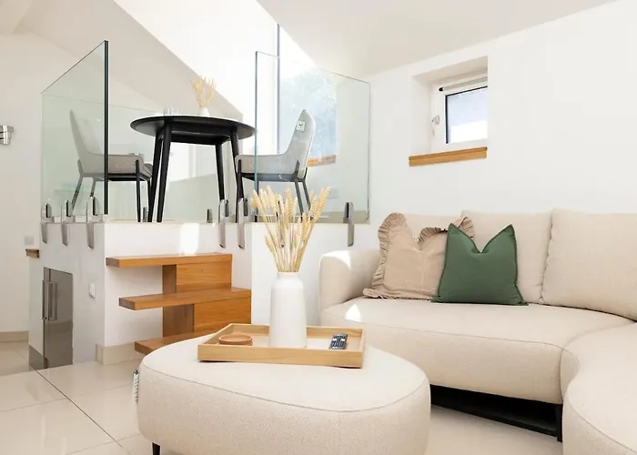 Argyl - The Foundry, A Bright One Bedroom House With Balcony Ferienhaus Edinburgh