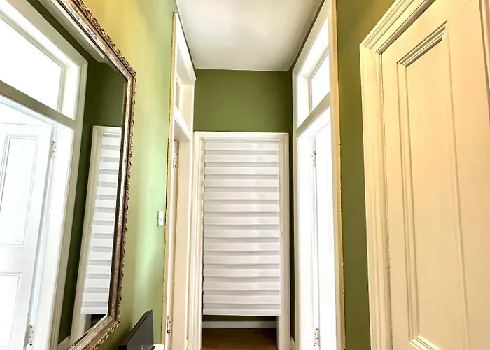 Cosy In Centre , 2 Bedroom1 Bathroom * Edinburgh