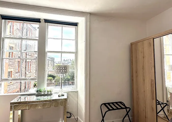 Cosy In Centre , 2 Bedroom1 Bathroom Apartment Edinburgh