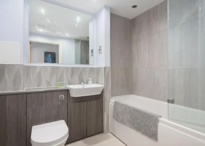 Pass The Keys Modern 2bed *