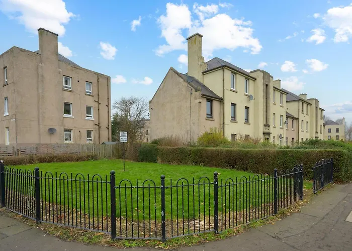 Pass The Keys 1-bedroom Flat Near Arthur's Seat *
