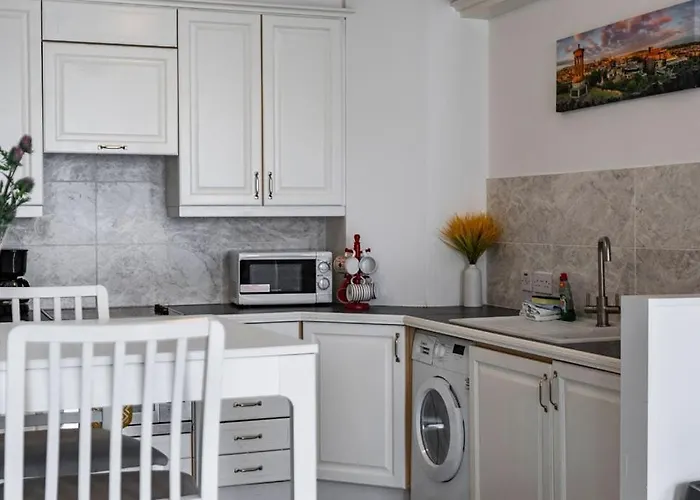 Appartamento Guestready - 1br Near The Royal Mile Edimburgo